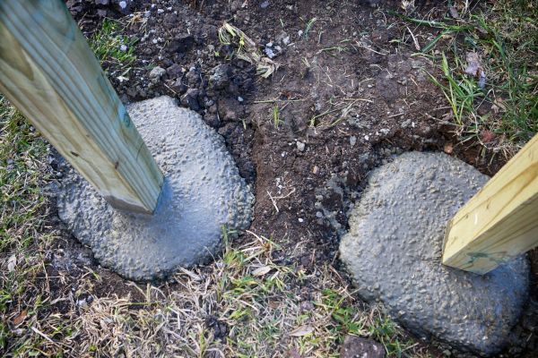 Cost of Post Hole Excavation in Chagrin Falls